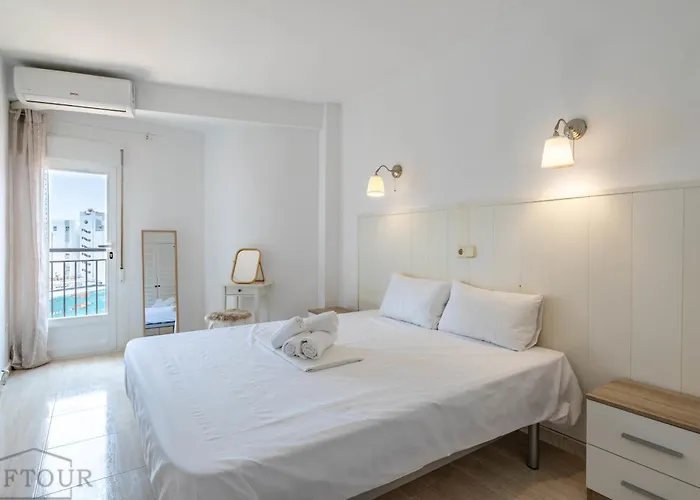 Inftour Paola 5 公寓